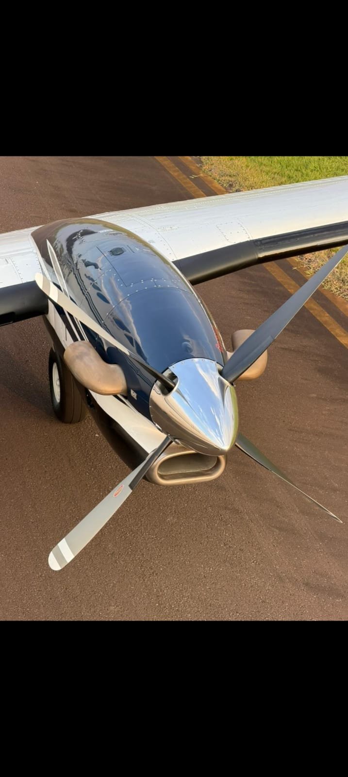 AERONAVE KING AIR C90 GTX 2010