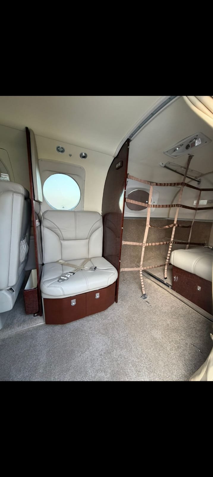 AERONAVE KING AIR C90 GTX 2010